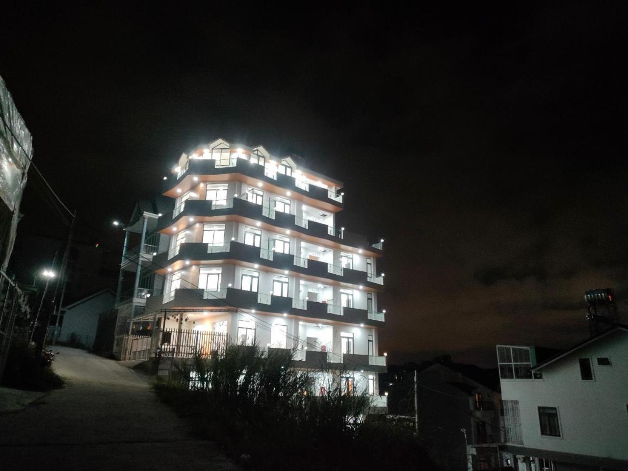 Khach San Anh Sang - Light House Hotel ดาลัด ภายนอก รูปภาพ