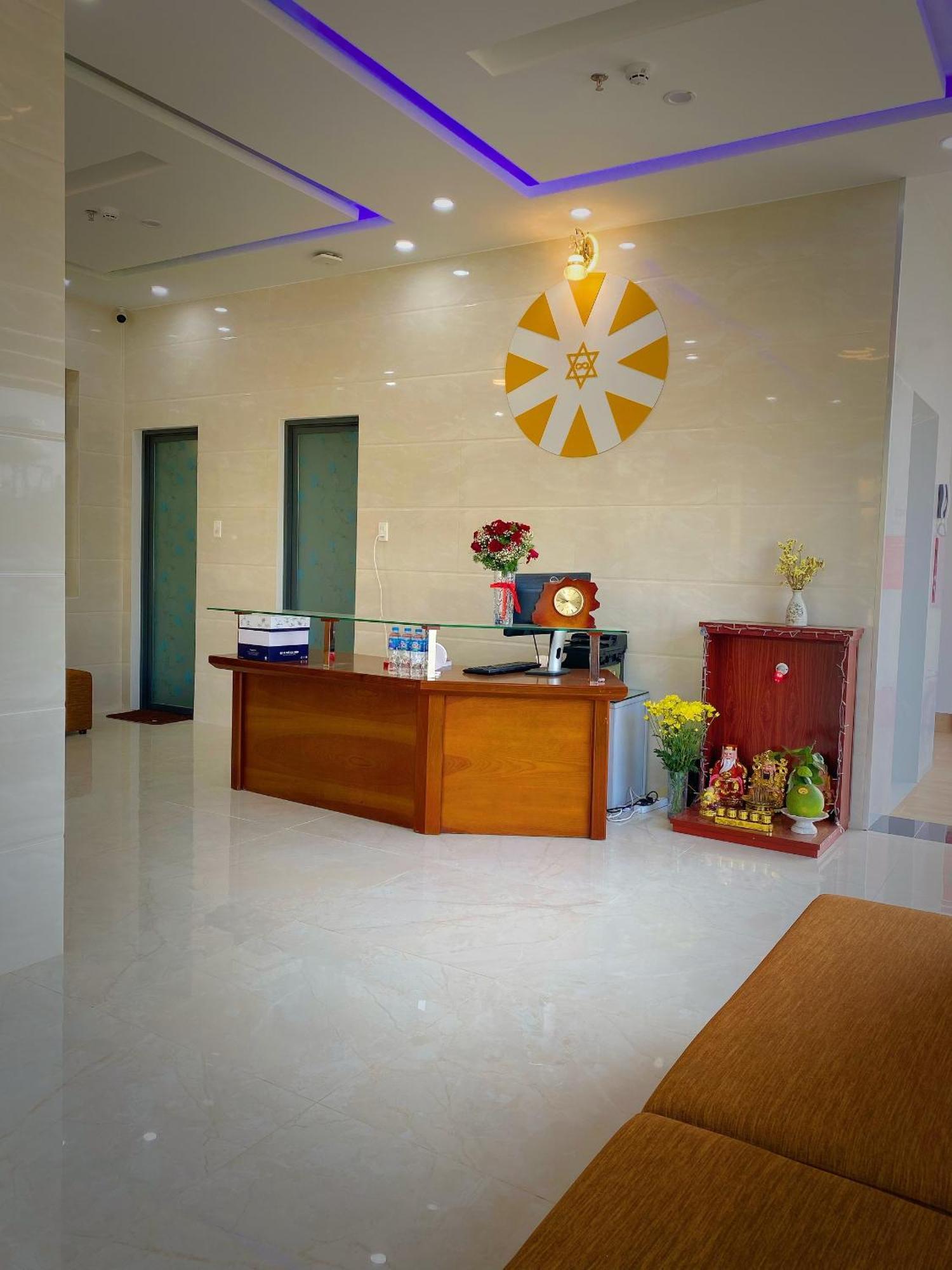 Khach San Anh Sang - Light House Hotel ดาลัด ภายนอก รูปภาพ